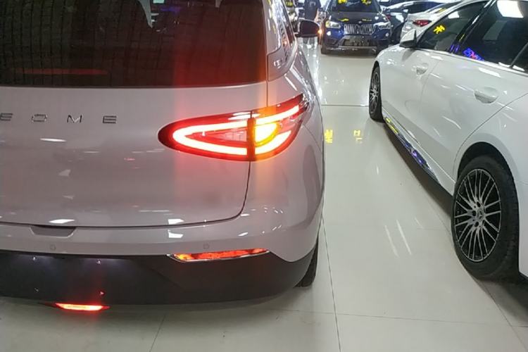 Used Geely Galaxy Geome 2025 UP 410km Exploration Edition Right Rear Taillight