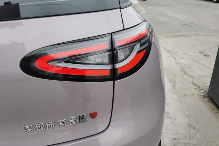 Used Geely Galaxy Geome 2025 UP 410km Exploration Edition Right Rear Taillight