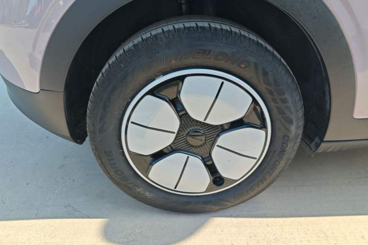 Used Geely Galaxy Geome 2025 310km Youth Edition Right Rear Wheel Hub