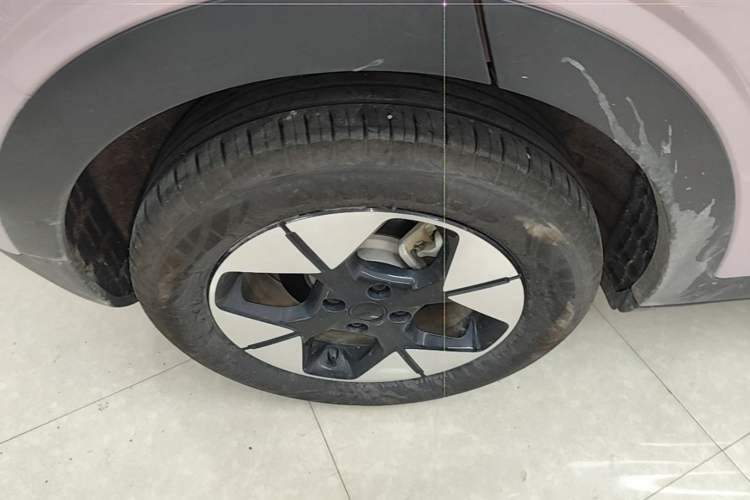 Used Geely Galaxy Geome 2025 UP 410km Exploration Edition Right Rear Wheel Hub