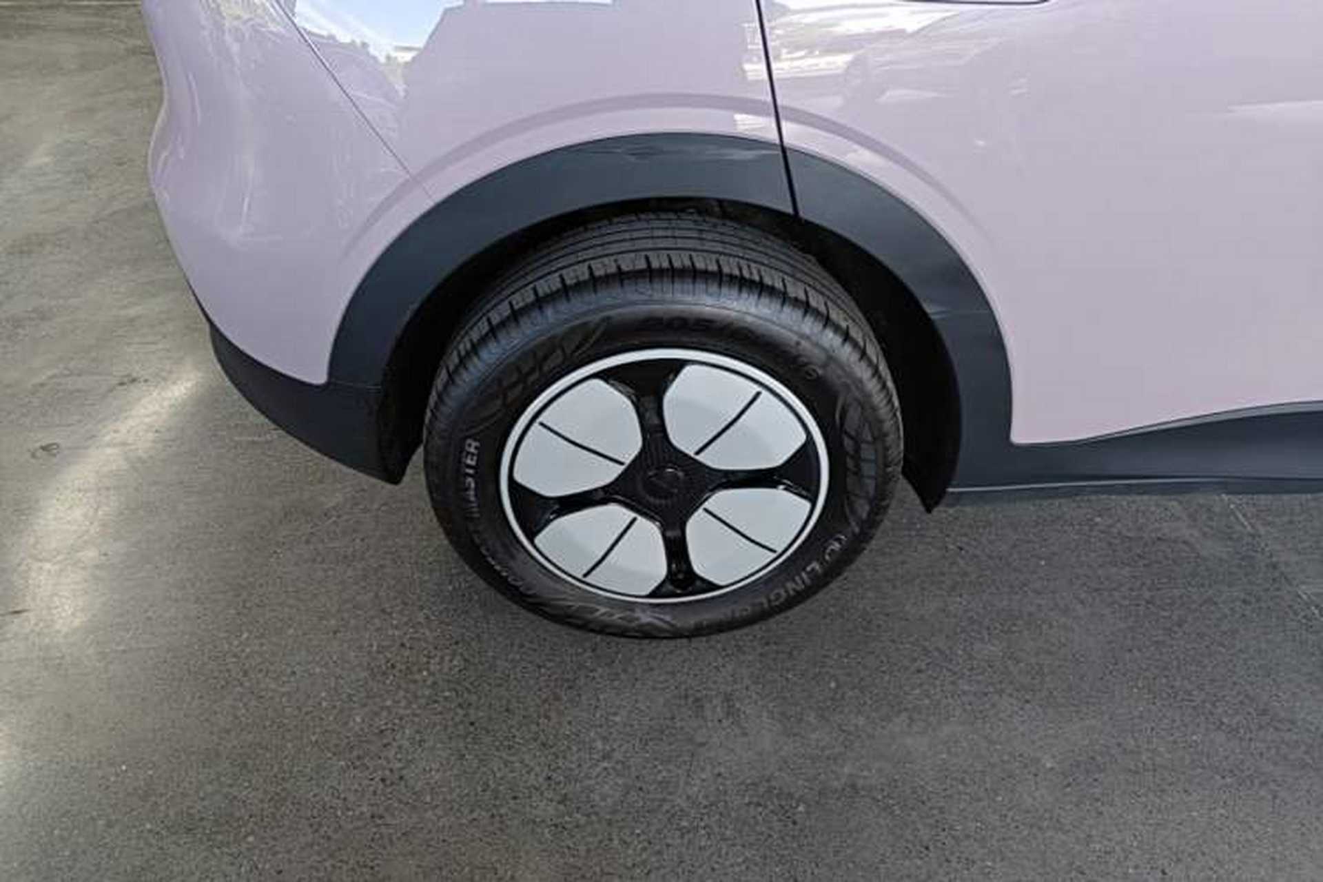 Used Geely Galaxy Geome 2025 310km Youth Edition Right Rear Wheel Hub