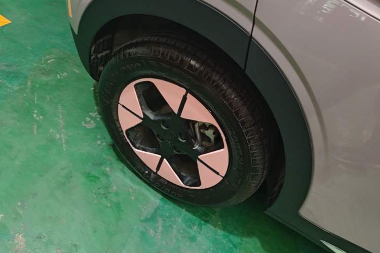 Used Geely Galaxy Geome 2025 310km Dream Edition Right Rear Wheel Hub