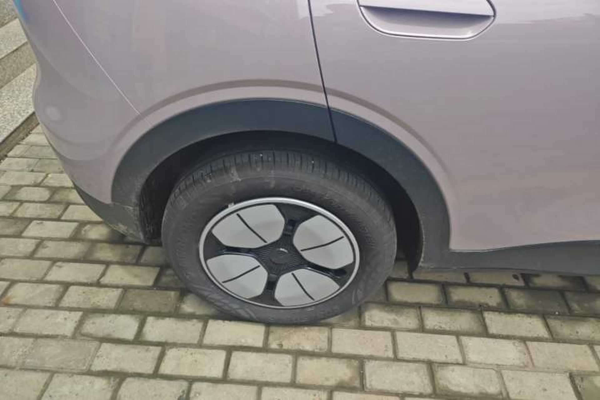 Used Geely Galaxy Geome 2025 310km Youth Edition Right Rear Wheel Hub