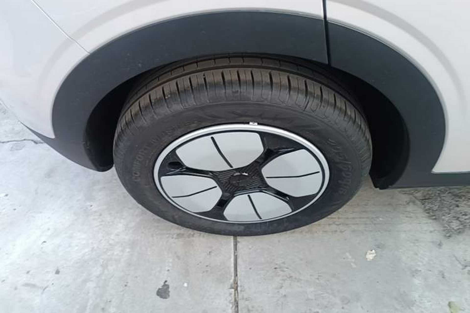 Used Geely Galaxy Geome 2025 310km Youth Edition Right Rear Wheel Hub