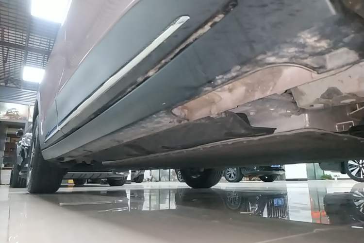 Used Geely Galaxy Geome 2025 UP 410km Exploration Edition Right Side Sill