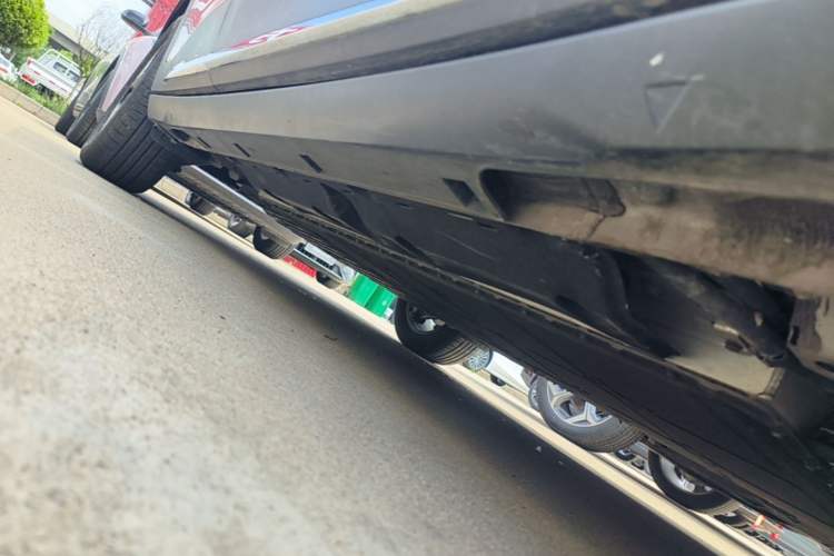Used Geely Galaxy Geome 2025 UP 410km Exploration+ Edition Right Side Sill