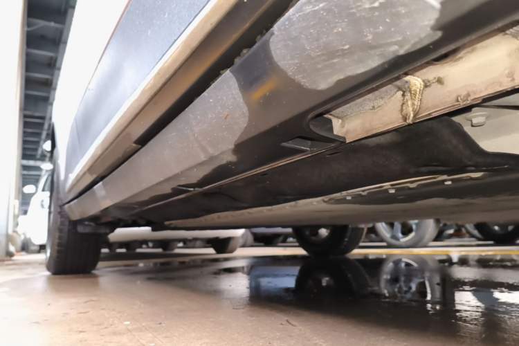 Used Geely Galaxy Geome 2025 UP 410km Exploration Edition Right Side Sill