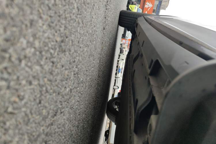 Used Geely Galaxy Geome 2025 310km Dream Edition Right Side Sill