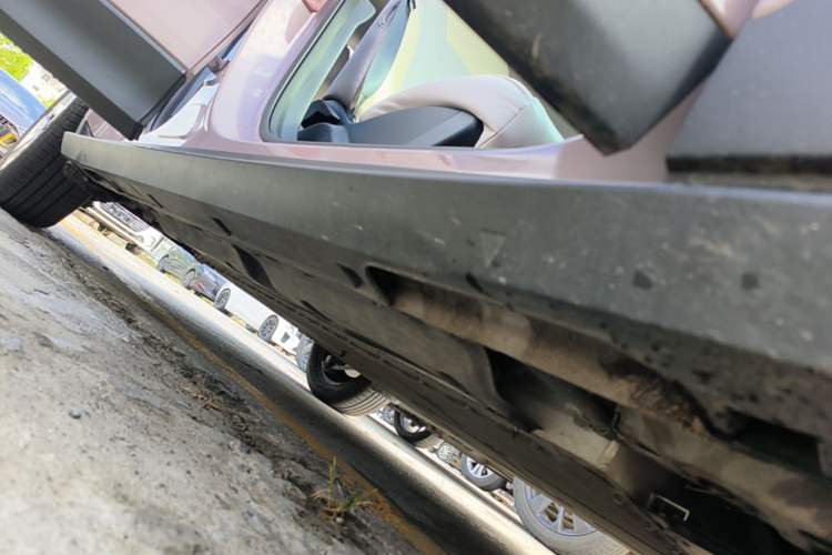 Used Geely Galaxy Geome 2025 310km Youth Edition Right Side Sill