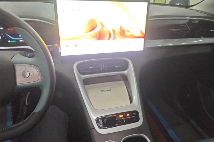 Used Geely Galaxy Geome 2025 UP 410km Exploration Edition Audio And AC Panel