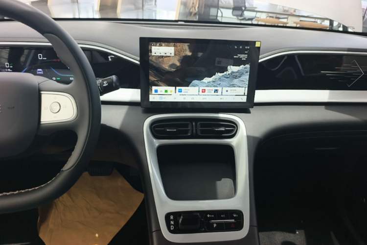 Used Geely Galaxy Geome 2025 310km Youth Edition Audio And AC Panel