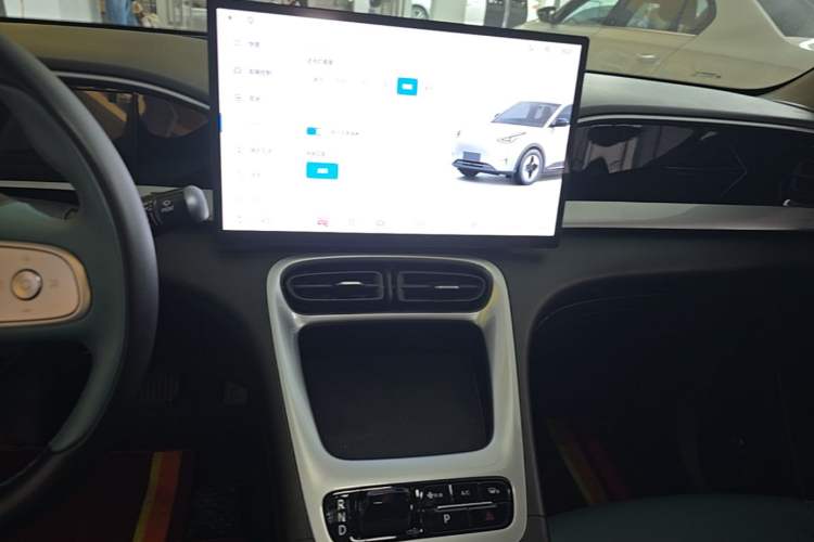Used Geely Galaxy Geome 2025 UP 410km Exploration Edition Audio And AC Panel