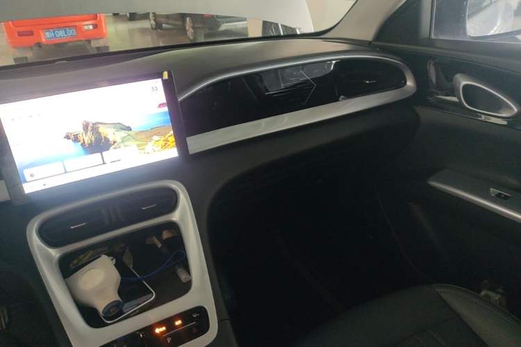 Used Geely Galaxy Geome 2025 310km Youth Edition Audio And AC Panel