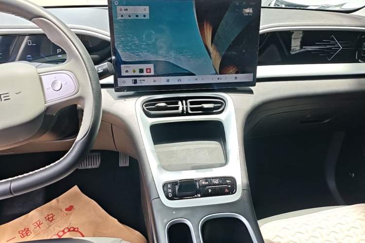 Used Geely Galaxy Geome 2025 UP 410km Exploration Edition Audio And AC Panel