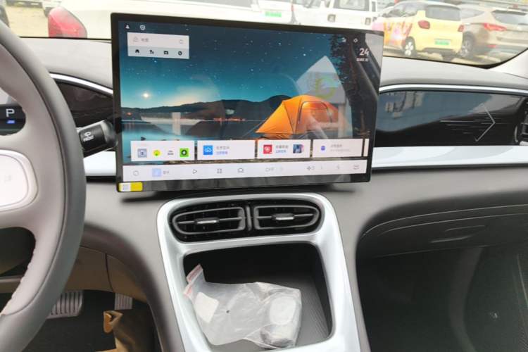 Used Geely Galaxy Geome 2025 410 km Free Version Audio And AC Panel