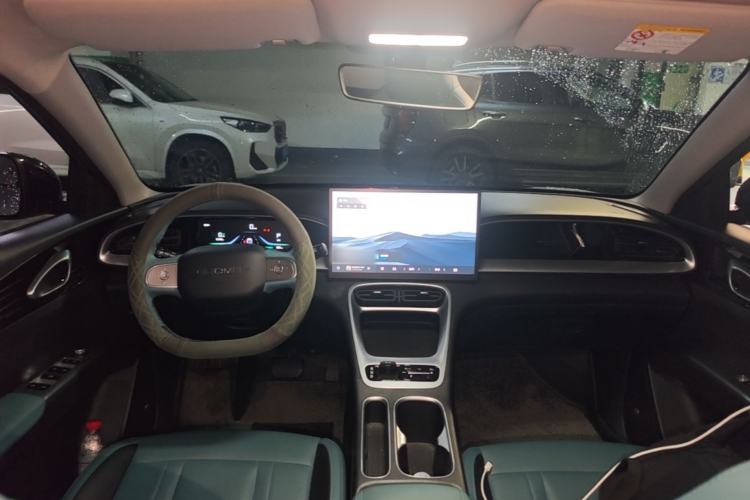 Used Geely Galaxy Geome 2025 UP 410km Exploration Edition Center Console