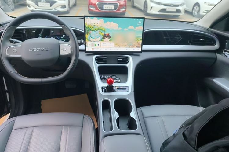 Used Geely Galaxy Geome 2025 UP 410km Exploration Edition Center Console