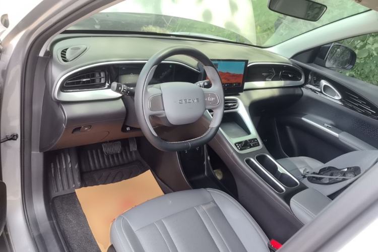 Used Geely Galaxy Geome 2025 310km Youth Edition Center Console