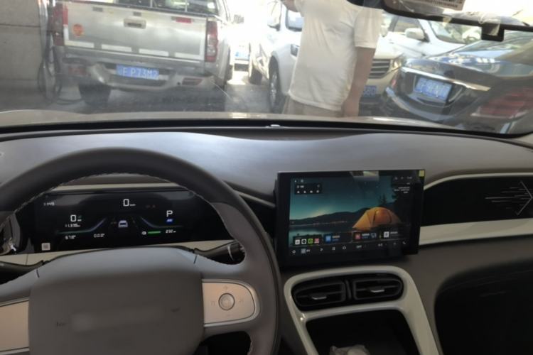 Used Geely Galaxy Geome 2025 310km Youth Edition Center Console