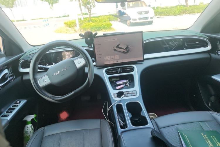 Used Geely Galaxy Geome 2025 UP 410km Exploration Edition Center Console