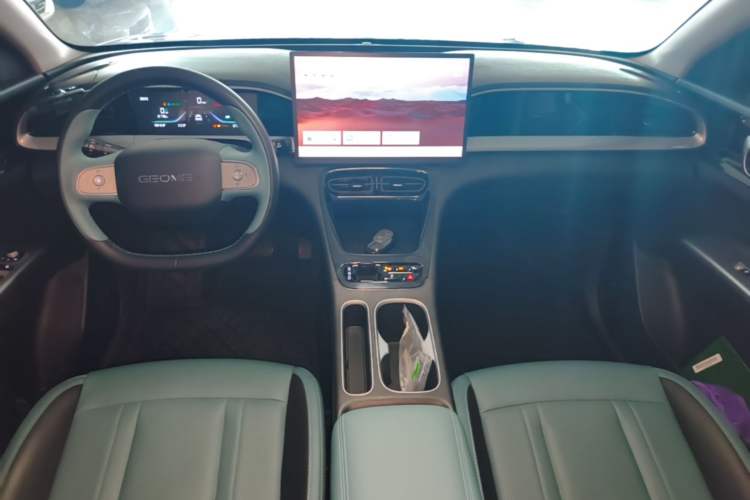 Used Geely Galaxy Geome 2025 310km Dream Edition Center Console