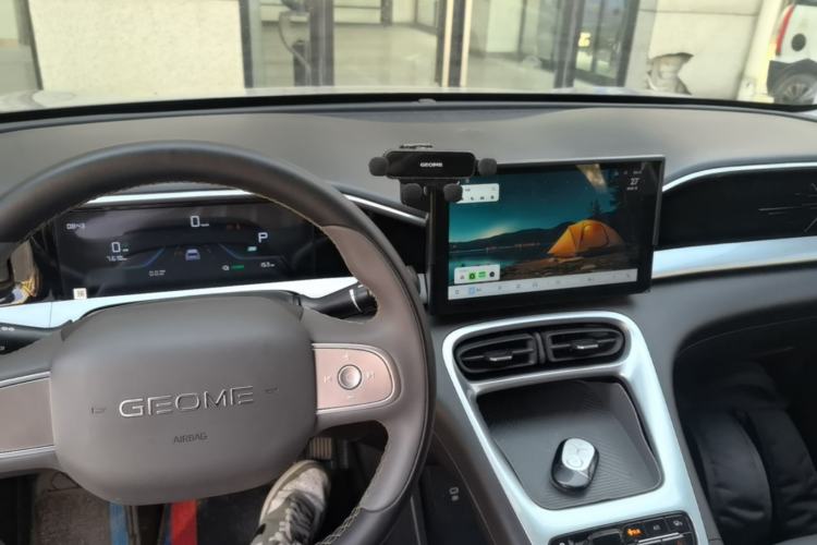 Used Geely Galaxy Geome 2025 310km Youth Edition Center Console