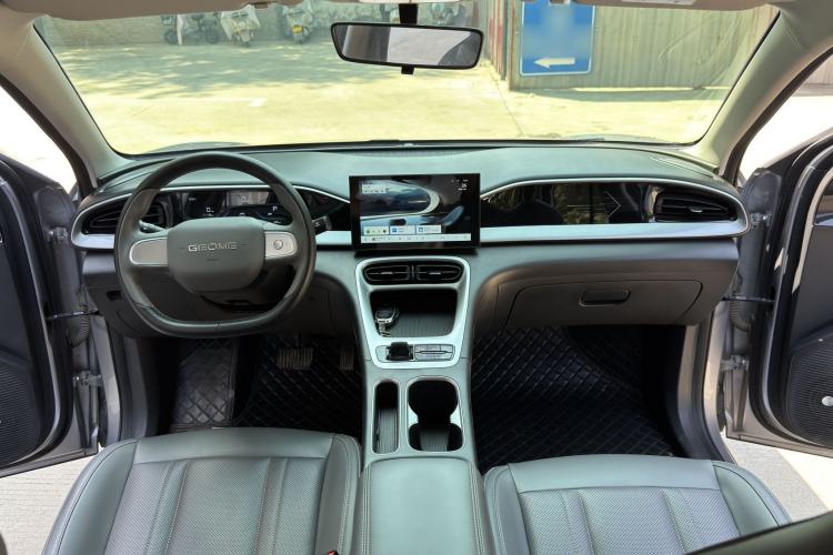 Used Geely Galaxy Geome 2025 310km Youth Edition Center Console
