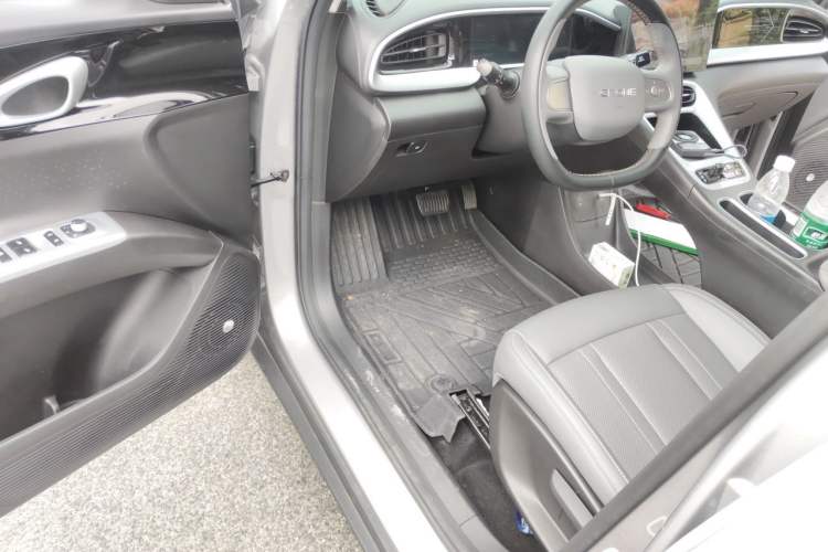 Used Geely Galaxy Geome 2025 410 km Free Version Driver Seat