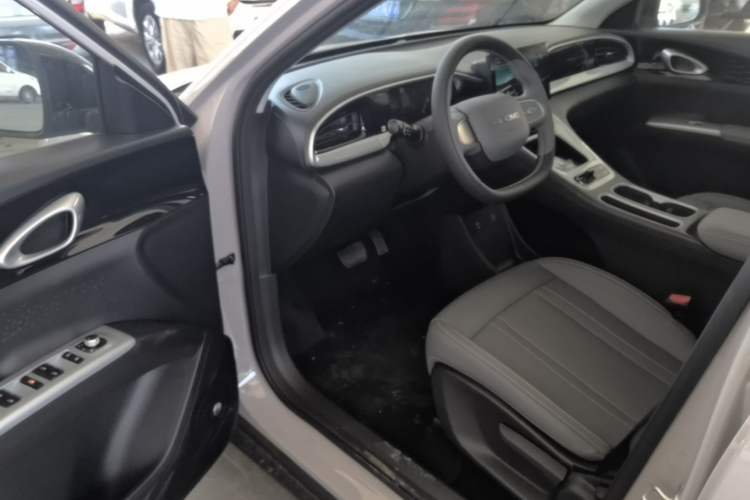Used Geely Galaxy Geome 2025 310km Youth Edition Driver Seat