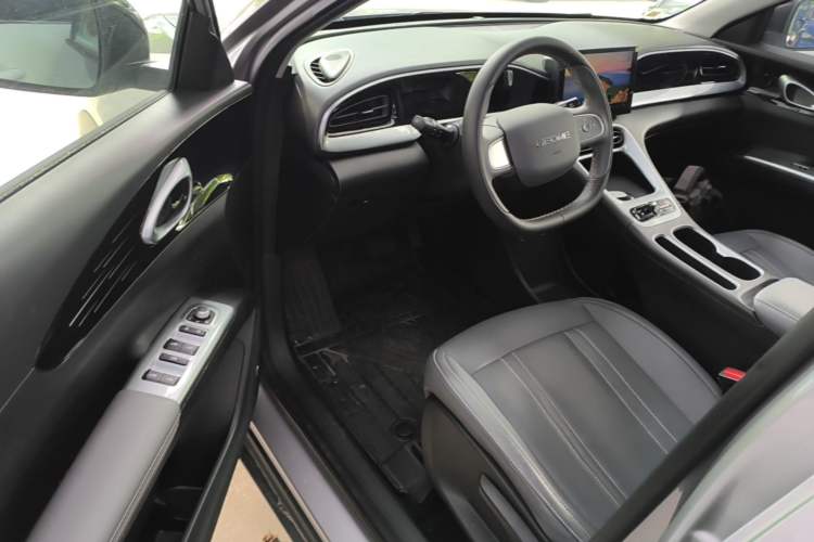 Used Geely Galaxy Geome 2025 310km Youth Edition Driver Seat