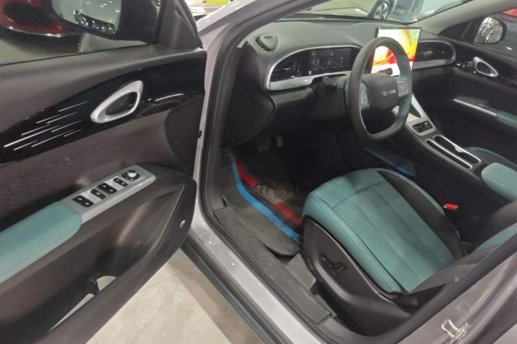 Used Geely Galaxy Geome 2025 UP 410km Exploration Edition Driver Seat