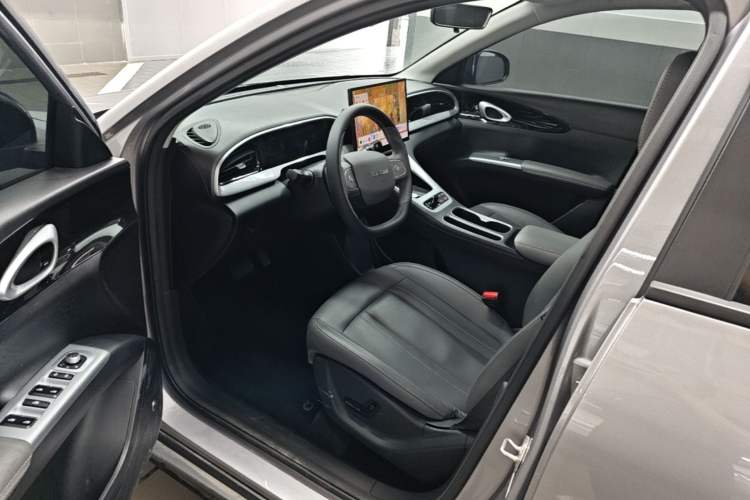 Used Geely Galaxy Geome 2025 UP 410km Exploration Edition Driver Seat