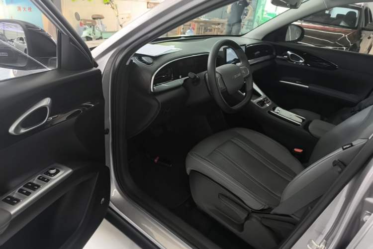 Used Geely Galaxy Geome 2025 310km Youth Edition Driver Seat