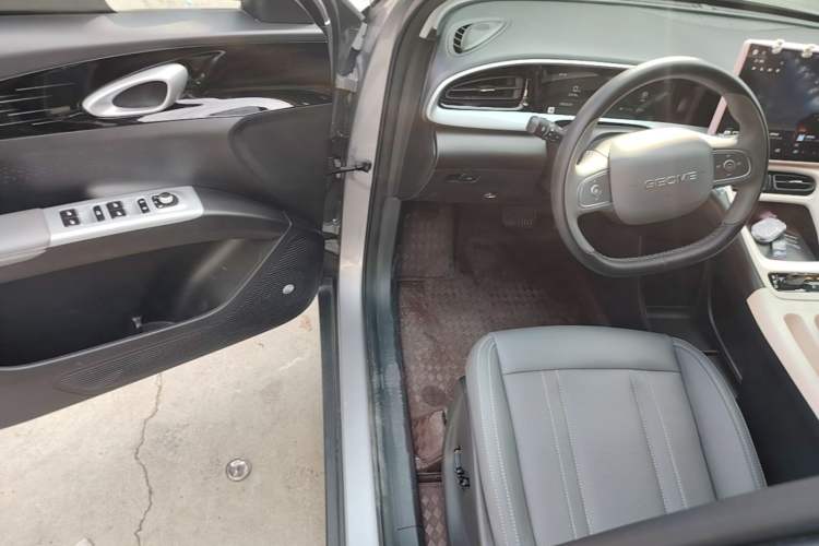 Used Geely Galaxy Geome 2025 UP 410km Exploration Edition Driver Seat