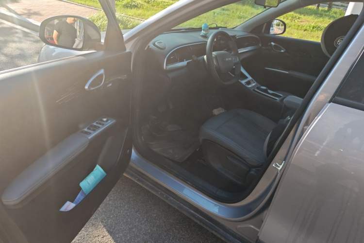 Used Geely Galaxy Geome 2025 310km Youth Edition Driver Seat