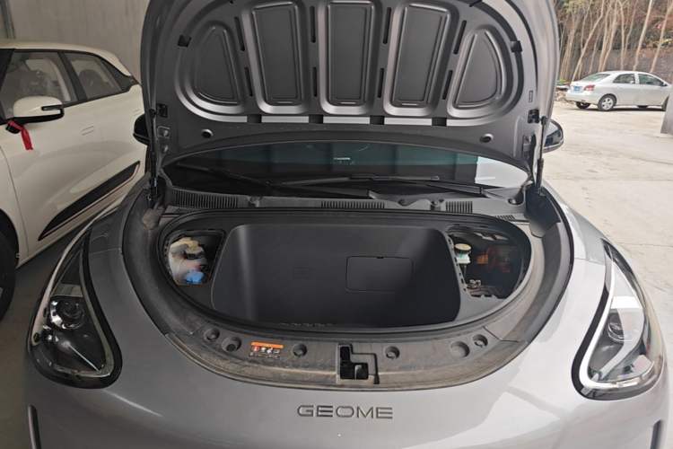 Used Geely Galaxy Geome 2025 310km Youth Edition Engine Bay