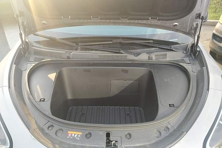 Used Geely Galaxy Geome 2025 310km Youth Edition Engine Bay