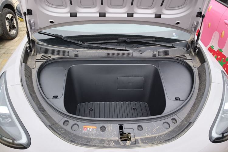 Used Geely Galaxy Geome 2025 410 km Free Version Engine Bay