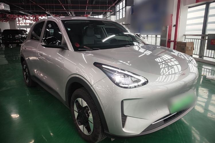 Used Geely Galaxy Geome 2025 410 km Free Version Front Right 45 Deg