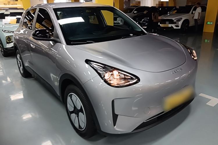 Used Geely Galaxy Geome 2025 410 km Free Version Front Right 45 Deg