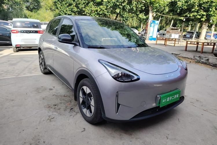 Used Geely Galaxy Geome 2025 UP 410km Exploration Edition Front Right 45 Deg