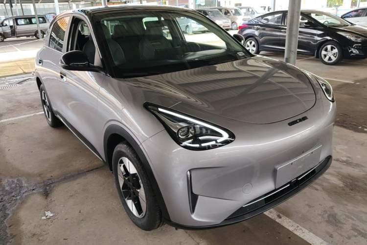 Used Geely Galaxy Geome 2025 310km Dream Edition Front Right 45 Deg