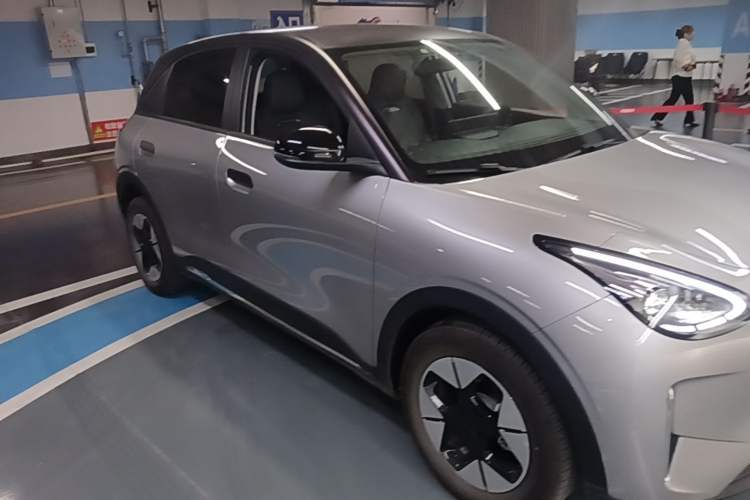 Used Geely Galaxy Geome 2025 310km Dream Edition Front Right 45 Deg