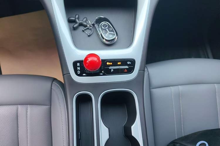 Used Geely Galaxy Geome 2025 UP 410km Exploration Edition Gear Lever