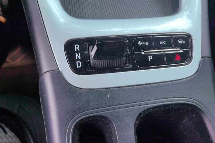 Used Geely Galaxy Geome 2025 310km Youth Edition Gear Lever
