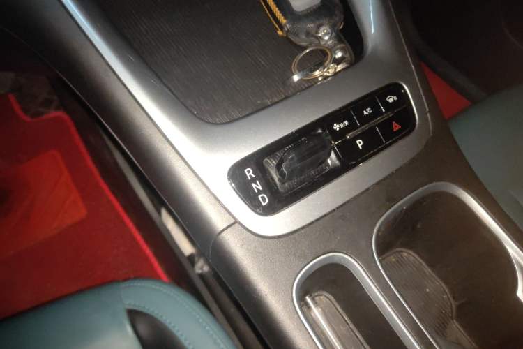 Used Geely Galaxy Geome 2025 310km Youth Edition Gear Lever