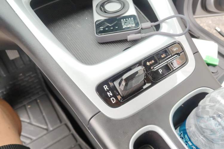 Used Geely Galaxy Geome 2025 410 km Free Version Gear Lever
