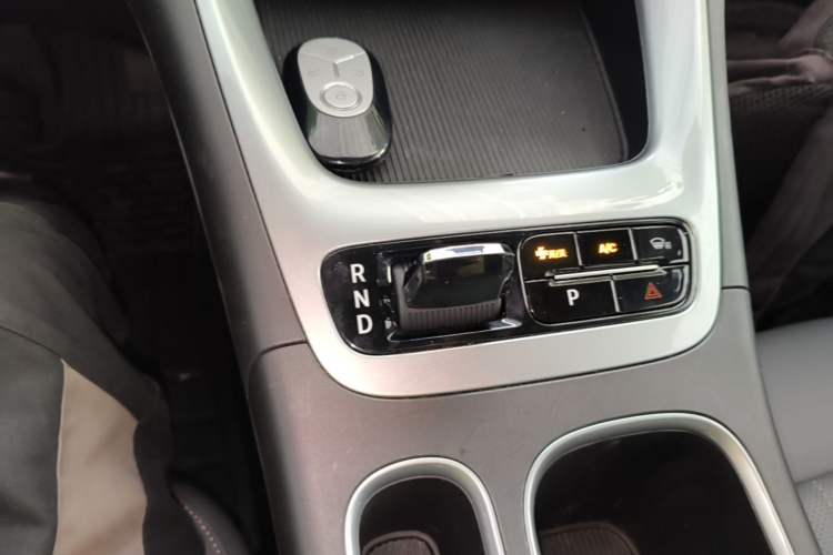 Used Geely Galaxy Geome 2025 310km Youth Edition Gear Lever