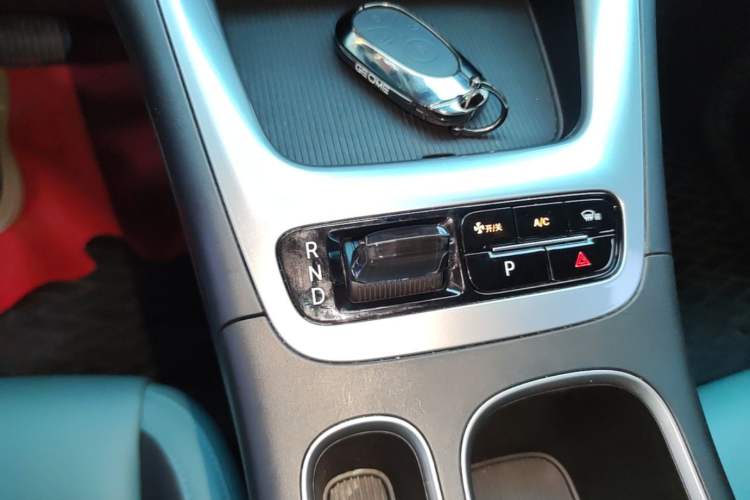 Used Geely Galaxy Geome 2025 UP 410km Exploration Edition Gear Lever