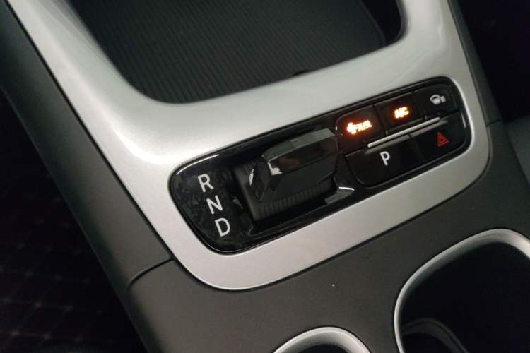 Used Geely Galaxy Geome 2025 310km Youth Edition Gear Lever